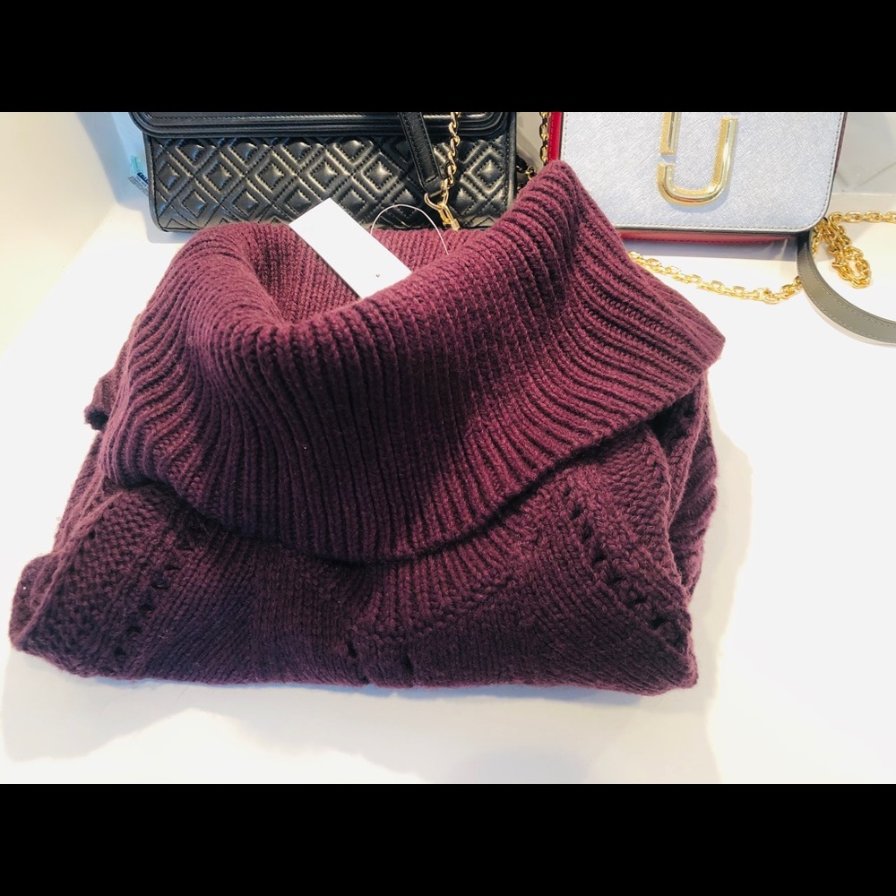 New with tag—NWT Ann Taylor Loft women Sweater S